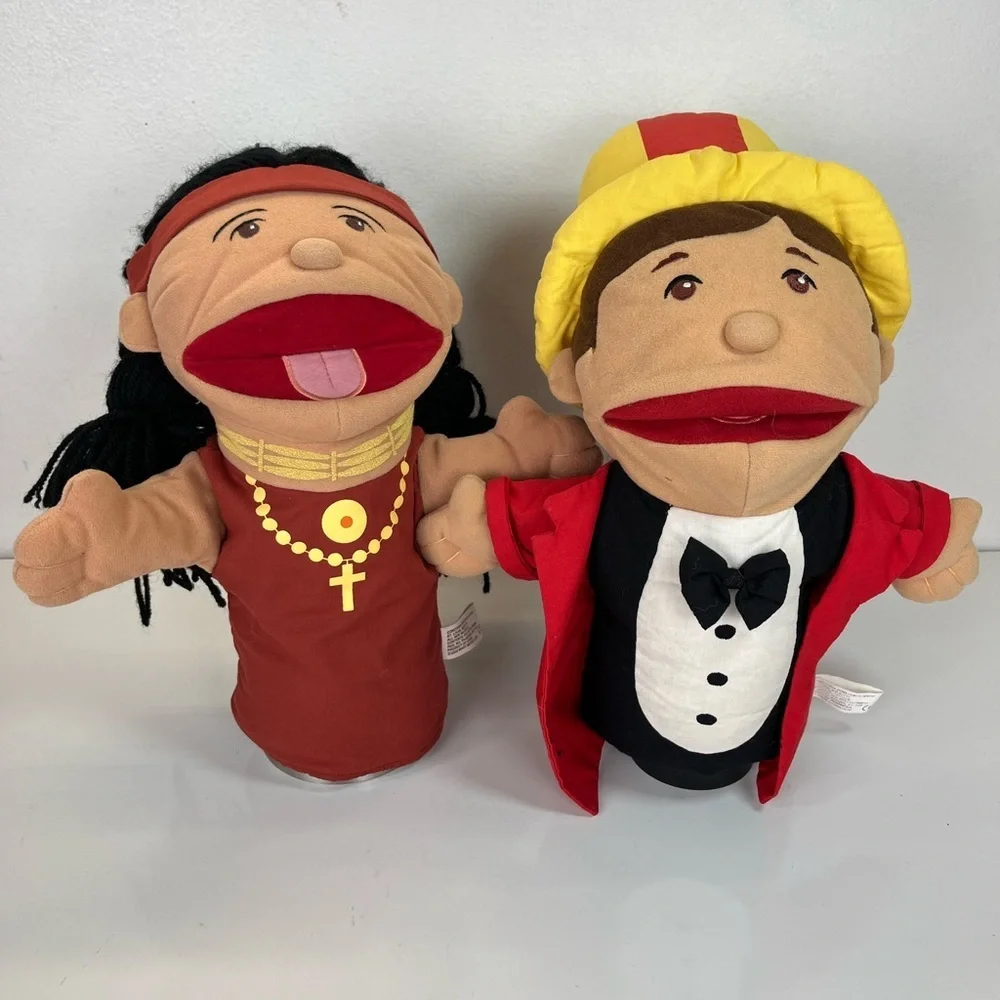 Concordia House Publishing 2001 And 2002 Mary Meyer Hand Puppets Girl And Boy. - Picture 1 of 7